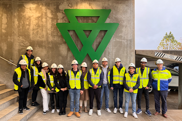 Alumnos de la Universidad Europea visitan las instalaciones de la Fábrica El Alto, del Grupo Cementos Portland Valderrivas