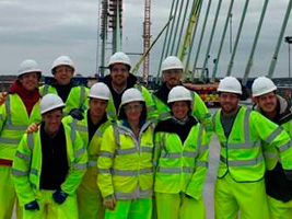 Alumnos de la Universidad Europea visitan las obras del puente de Mersey, en Reino Unido