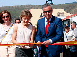 La Ministra de Medio Ambiente inaugura las obras de rehabilitación del frente marítimo de Santa Cruz de la Palma (Canarias) ejecutadas por FCC Construcción