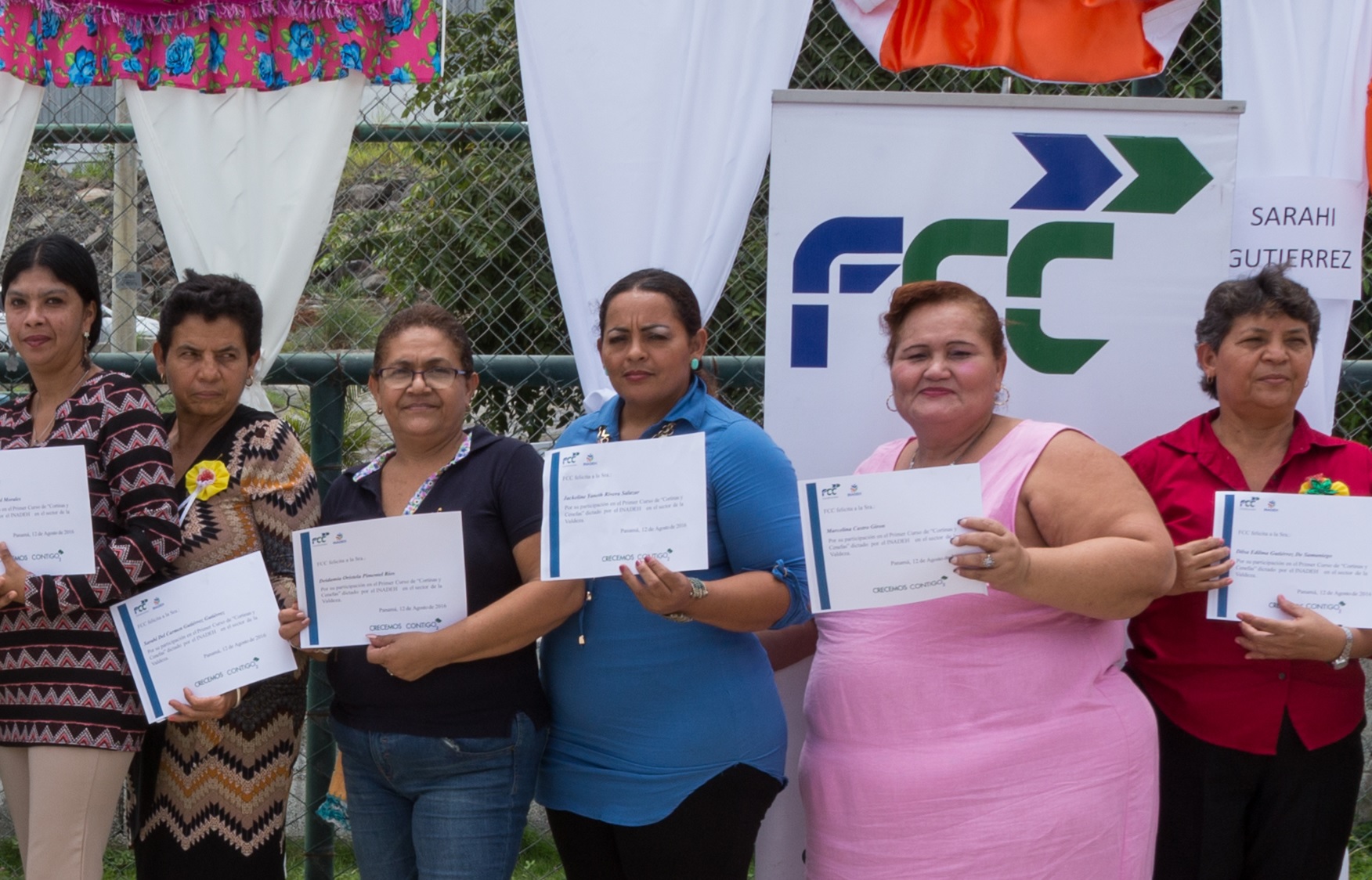 FCC y el INADEH realizan un curso de modistería para las comunidades de la cantera de La Valdeza en Panamá